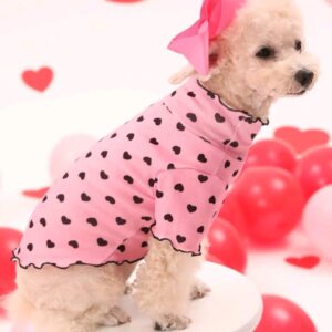 Sueter cuello alto corazones negros